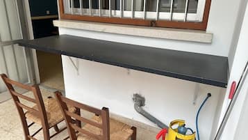 Dortoir Partagé | Restauration dans la chambre