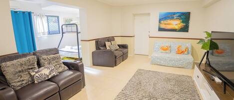 4 Schlafzimmer, kostenloses WLAN, Bettwäsche