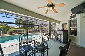 Piscina externa, piscina aquecida