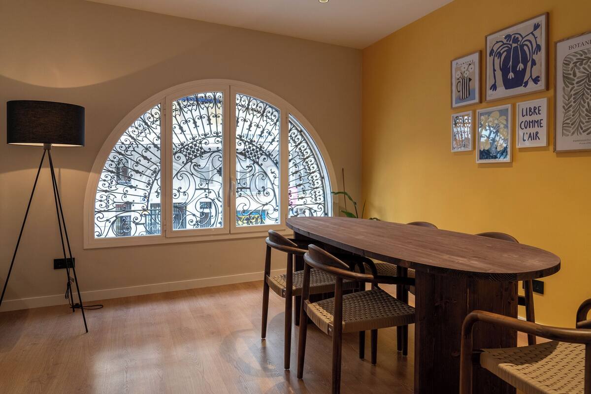 Apartment (3 Bedrooms) | Front of property