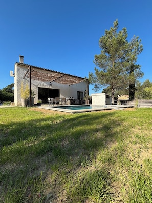Outdoor pool - Charming house with swimming pool 5 minutes from VAISON LA ROMAINE (Vaison-la-Romaine)