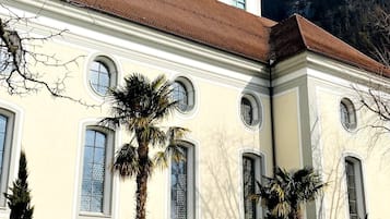 Shared Dormitory, 1 Bedroom, Smoking, Balcony | Exterior