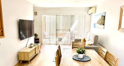 150 Unbeatable Location 3BR Stylish Stay