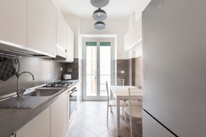 Dining tables - Macedonia 30 Bright Flat (Rome)