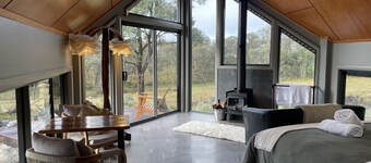 Platypus Bend Eco Retreat - Off Grid rural hideaway