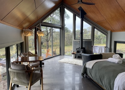 Platypus Bend Eco Retreat - Off Grid rural hideaway