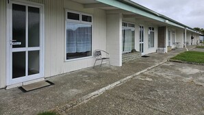 Exterior - 45 On Avenal Motel (Invercargill)