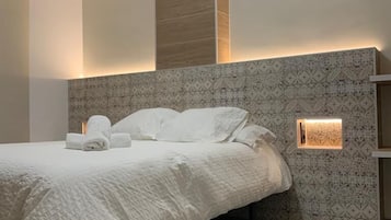 高级双人房, 阳台 | 熨斗/熨板、免费 WiFi