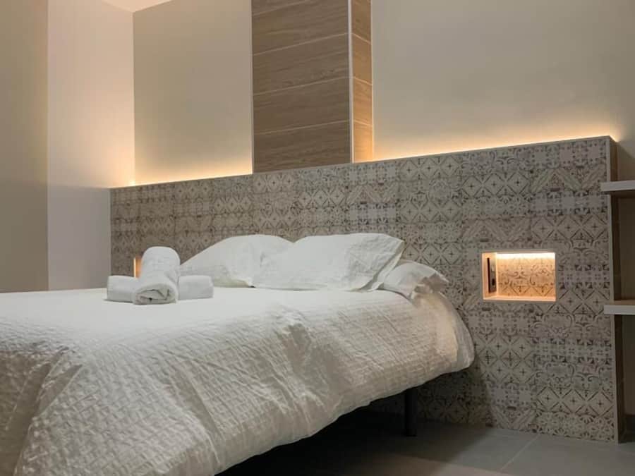 Superior Double Room, Balcony | Iron/ironing board, free cribs/infant beds, free WiFi, bed sheets