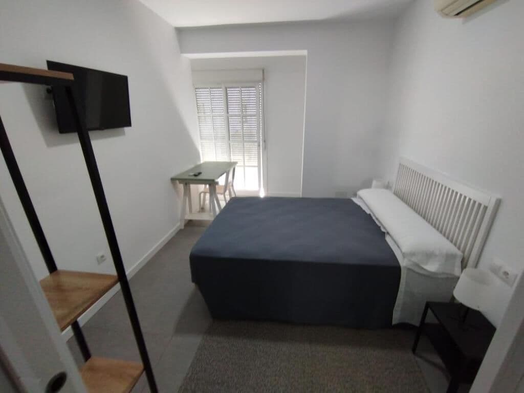 Vasaló/vasalódeszka, gyerekágy/csecsemőágy (ingyenes) és ingyenes wifi