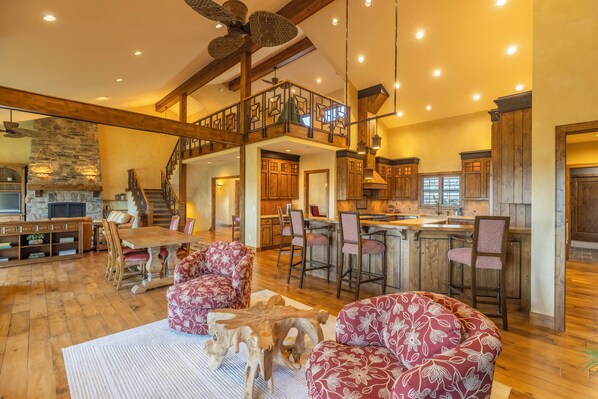 Smart TV, fireplace, books, music library