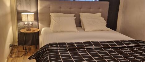 Apartment, 1 Bedroom, Balcony | 1 bedroom
