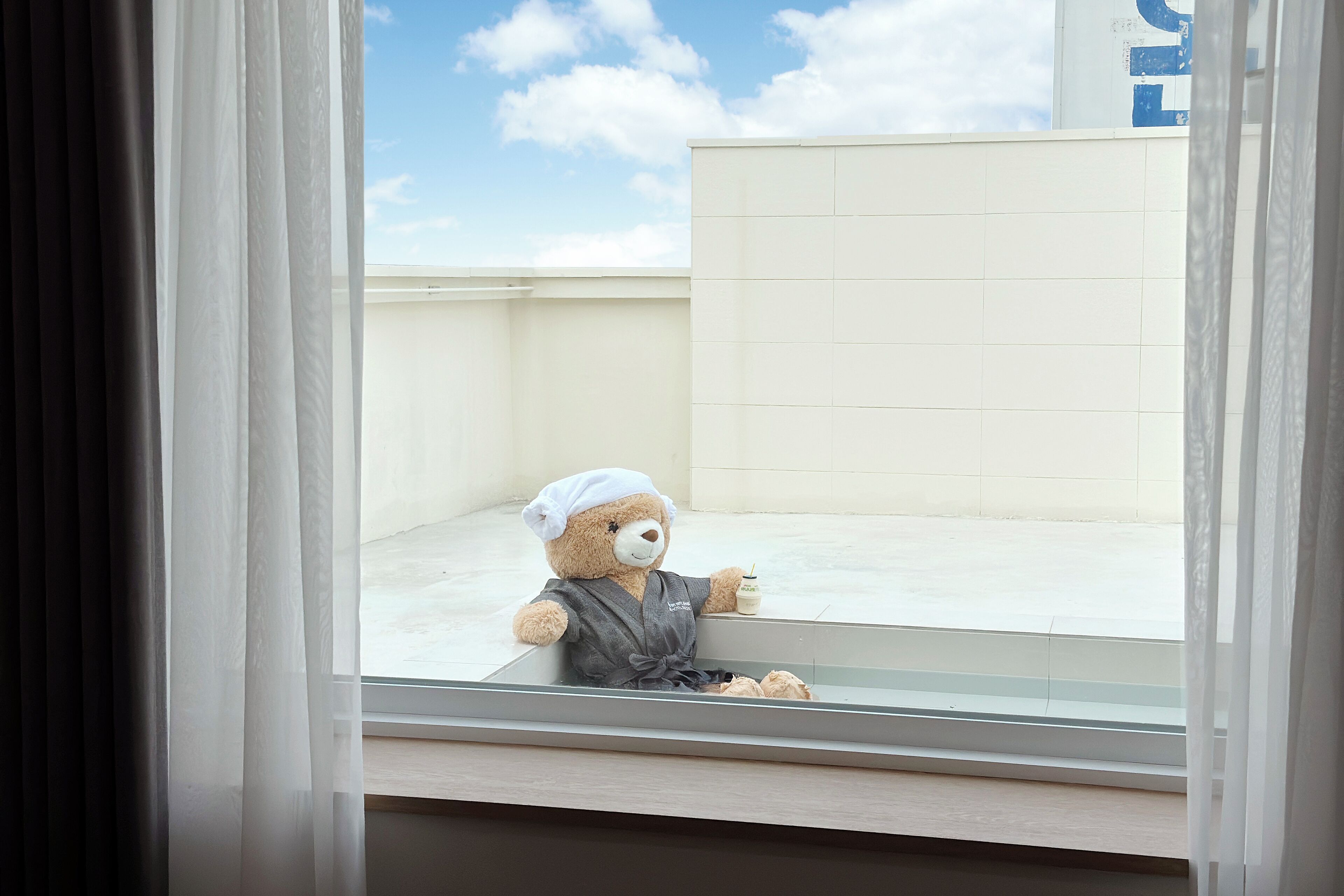 Penthouse-Basic occupancy: 2 people. Additional person(including infants) 10,000 KRW on site | Outdoor spa tub