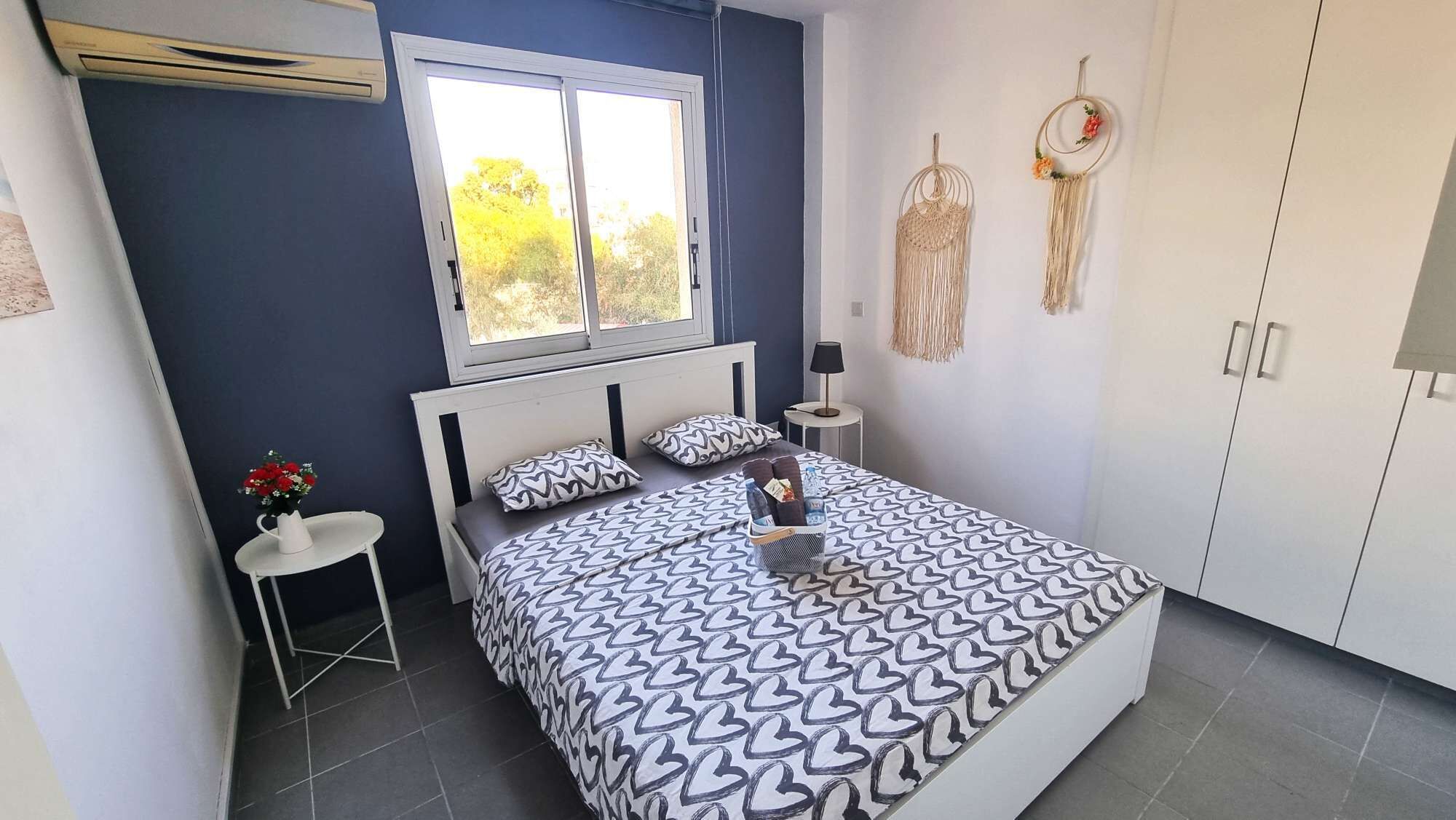 2 多间卧室、熨斗/熨衣板、WiFi、床单