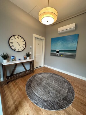 Interior - Brand New Construction! 3 Apartments/5 Bed/ 3 Bath Broadway Neighborhood (Newport)