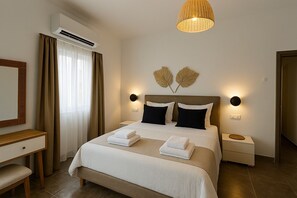 2 bedrooms, iron/ironing board, WiFi, bed sheets - Charming 2-bedroom house with WiFi, AC in brilliant Sea view private residence. (Mykonos)