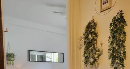 Apartment Juan Les Pins 1 min from the beach - Near Cannes