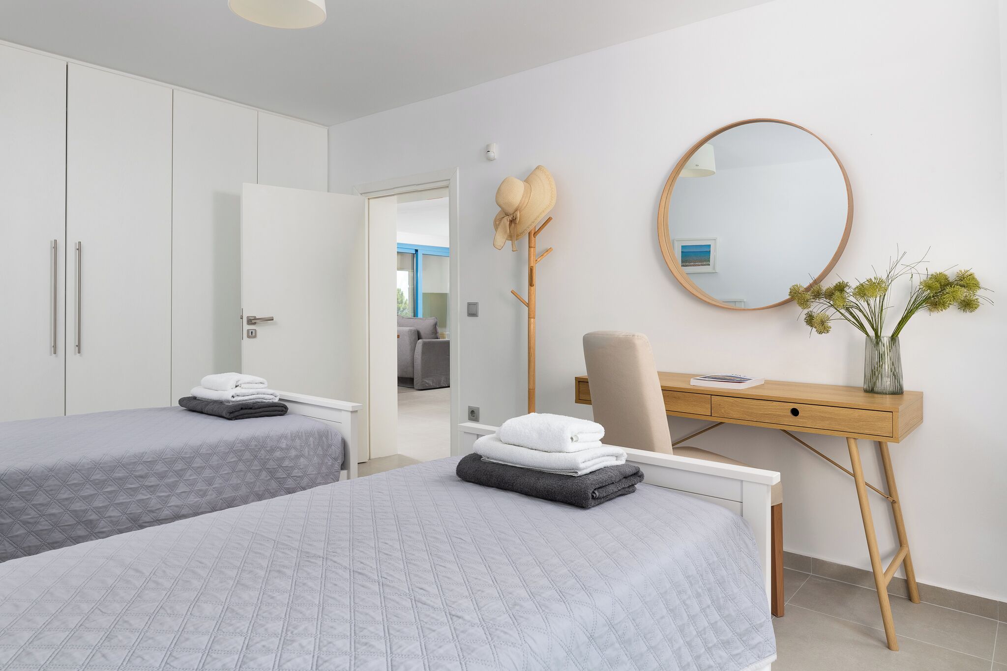 2 slaapkamers, een strijkplank/strijkijzer, gratis wifi, beddengoed