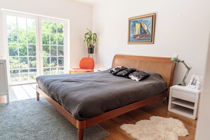 6 habitaciones, tabla de planchar con plancha, wifi y ropa de cama 