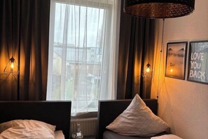 3 bedrooms, WiFi, bed sheets