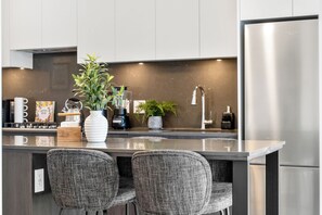 Fridge, microwave, oven, stovetop