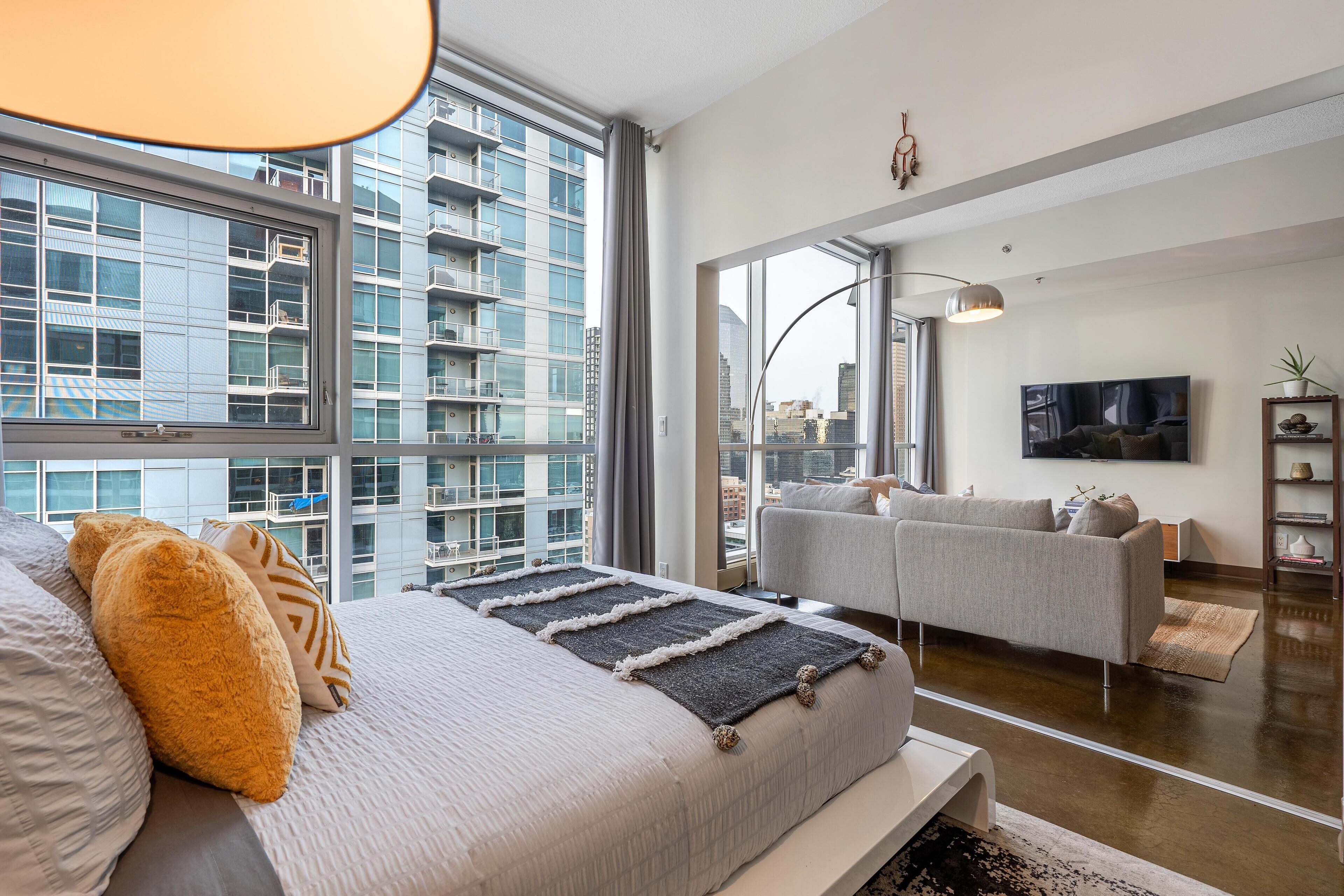 مكتب ومكواة/لوح كي وواي فاي مجانًا وملاءات أسرّة