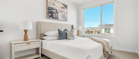 4 bedrooms, desk, iron/ironing board, free WiFi