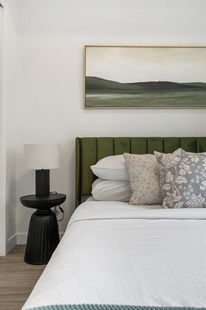 2 bedrooms, desk, iron/ironing board, free WiFi