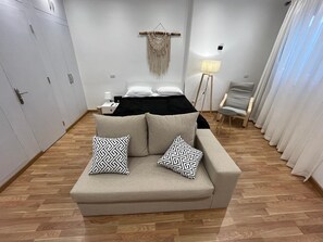 1 makuuhuone, silitysrauta/-lauta, Wi-Fi, vuodevaatteet