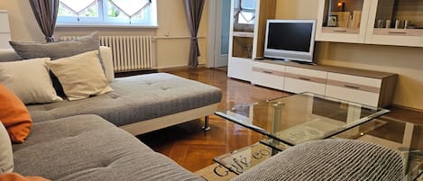 TV, books