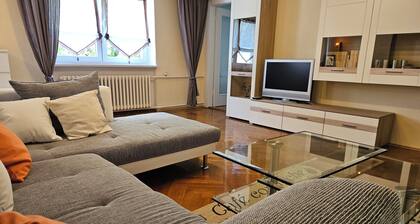 Ruhig und zentral - Ferienwohnung mit viel Platz und Gartenblick