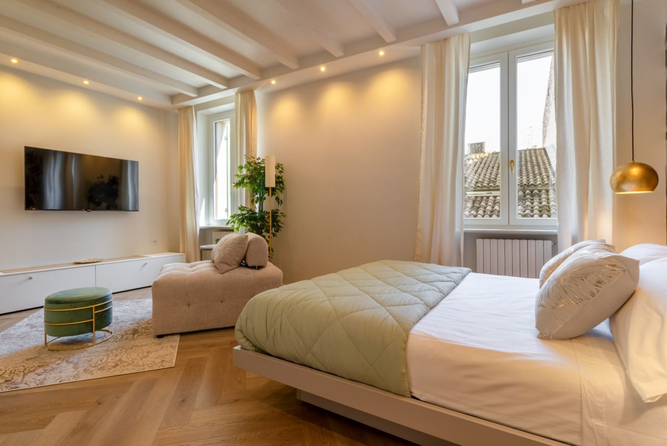 WiFi, bed sheets