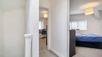 2 bedrooms, free WiFi, bed sheets