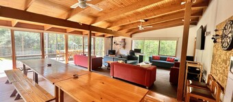 Albaski Lodge – Whole Lodge