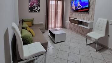 1 dormitorio, caja fuerte, cortinas opacas