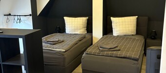 2 three-bedroom apartment corner DG