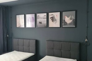 1 habitación, wifi y ropa de cama