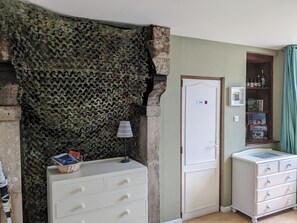 Interior - Historic Farmhouse set in a private & quiet rural setting, pet friendly. (Picauville)