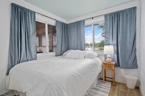 3 bedrooms, WiFi, bed sheets