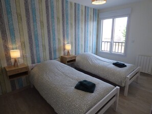 4 bedrooms, WiFi, bed sheets