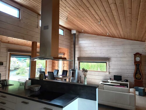 Spacious Scandinavian Chalet in the heart of Finistère!