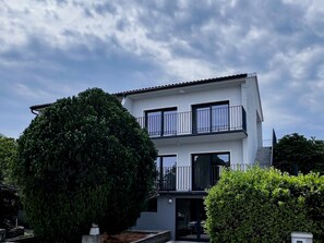 Exterior - Meldaria Residence_Two-Bedroom Deluxe Apartment with Sea View (Krk)