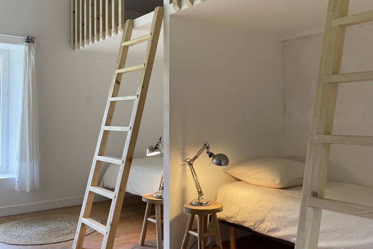 1 bedroom, blackout drapes, free WiFi