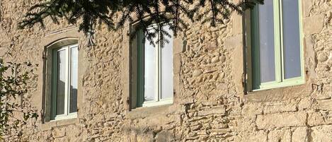 Deluxe House, Ensuite, Garden View | View from property