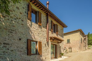 Front of property - Villetta Cafaggio Ac Panzano In Chianti (Castellina in Chianti)