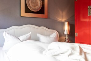 1 quarto, Wi-Fi de cortesia, roupa de cama