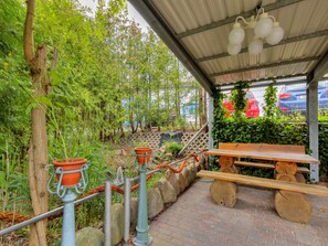 Outdoor dining - Welcome to the Marie 2 vacation apartment in the Baltic seaside resort of Heringsdorf on Usedom! (Heringsdorf)
