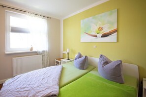 1 室のベッドルーム、WiFi (無料)、ベッドシーツ