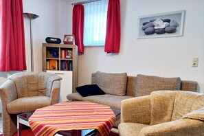 Télévision, chaîne hi-fi