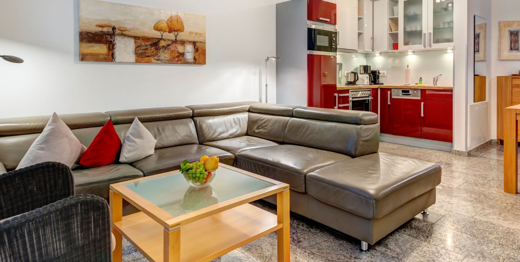 Fernseher, DVD-Player, Stereoanlage